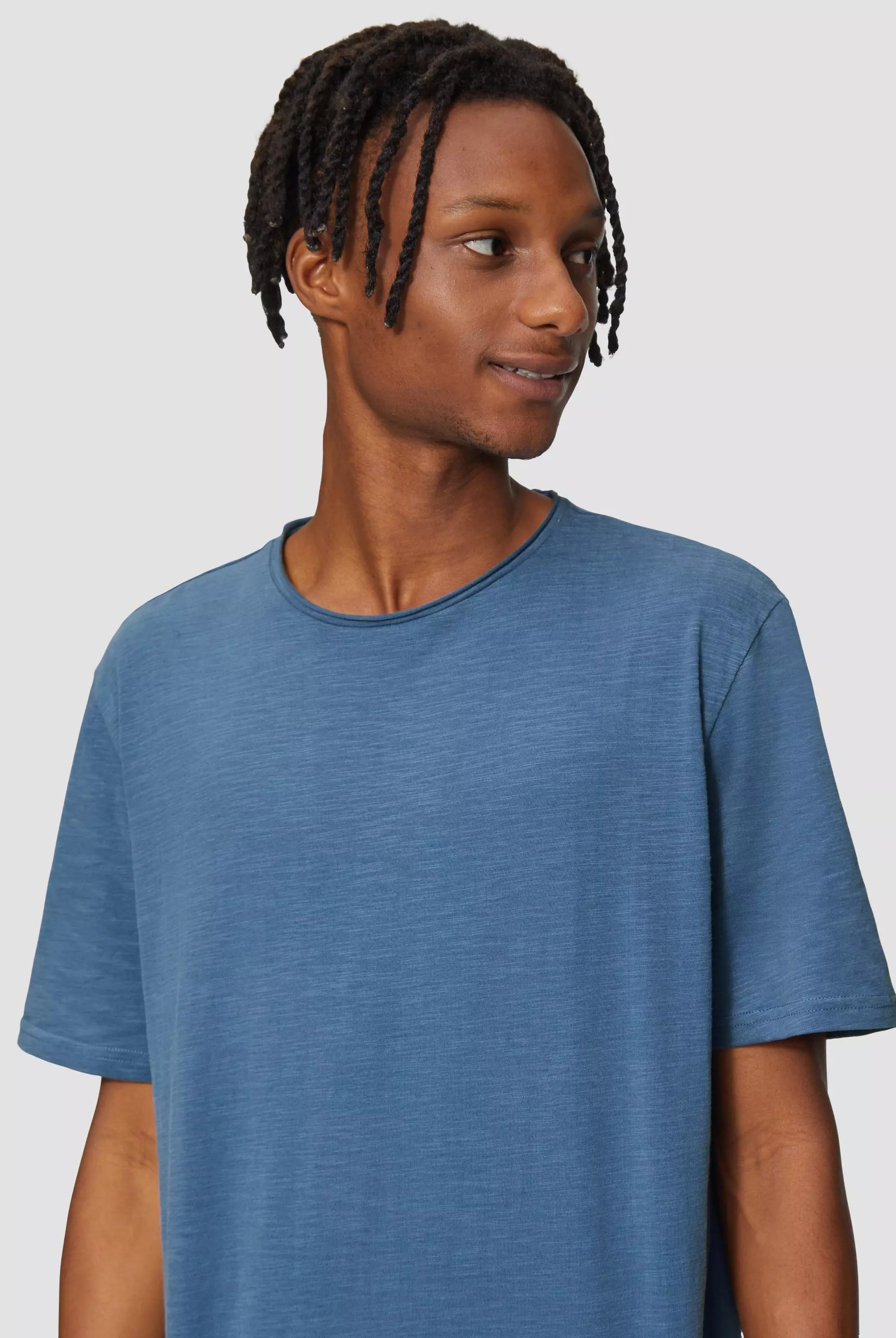 5445