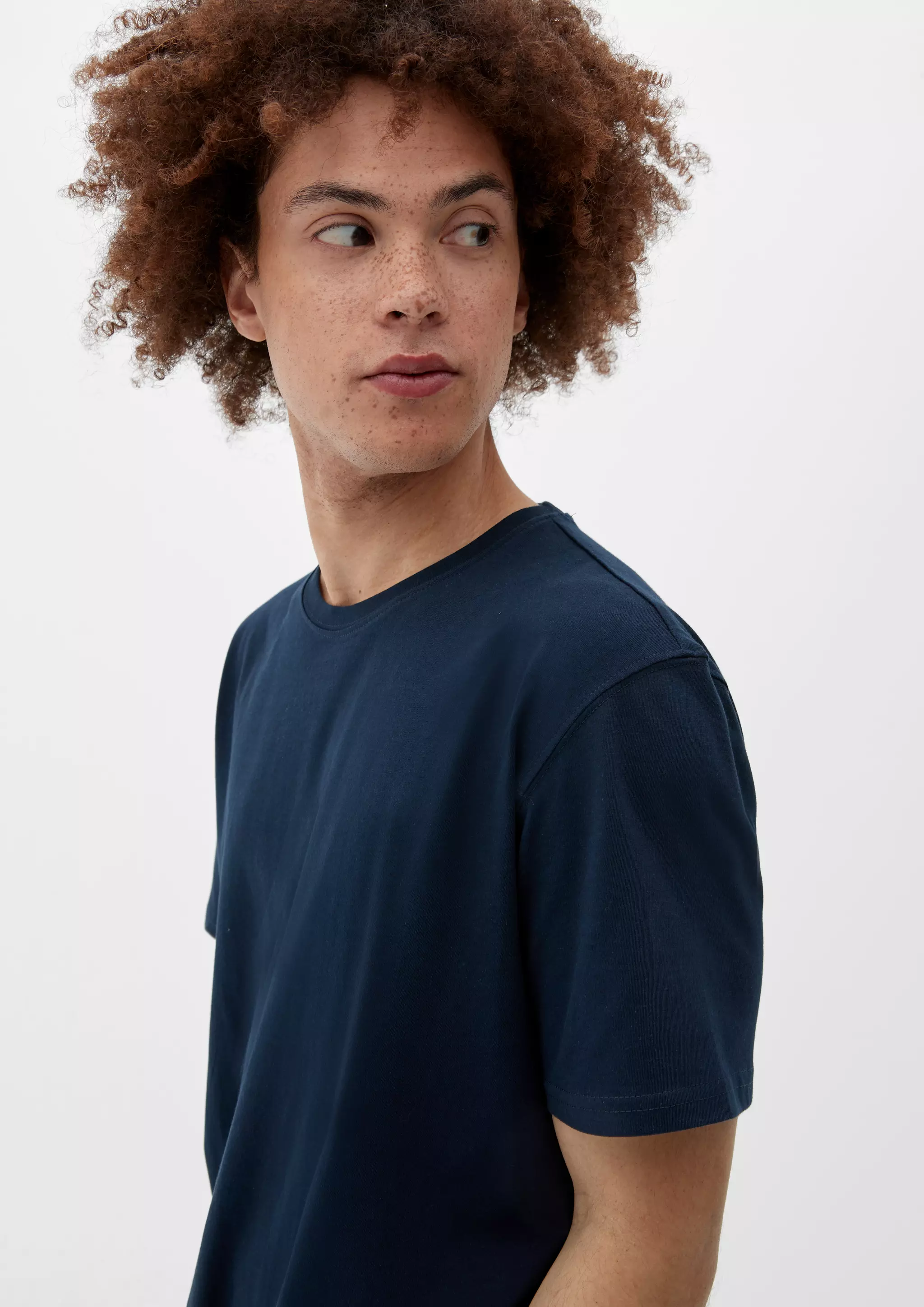 5952