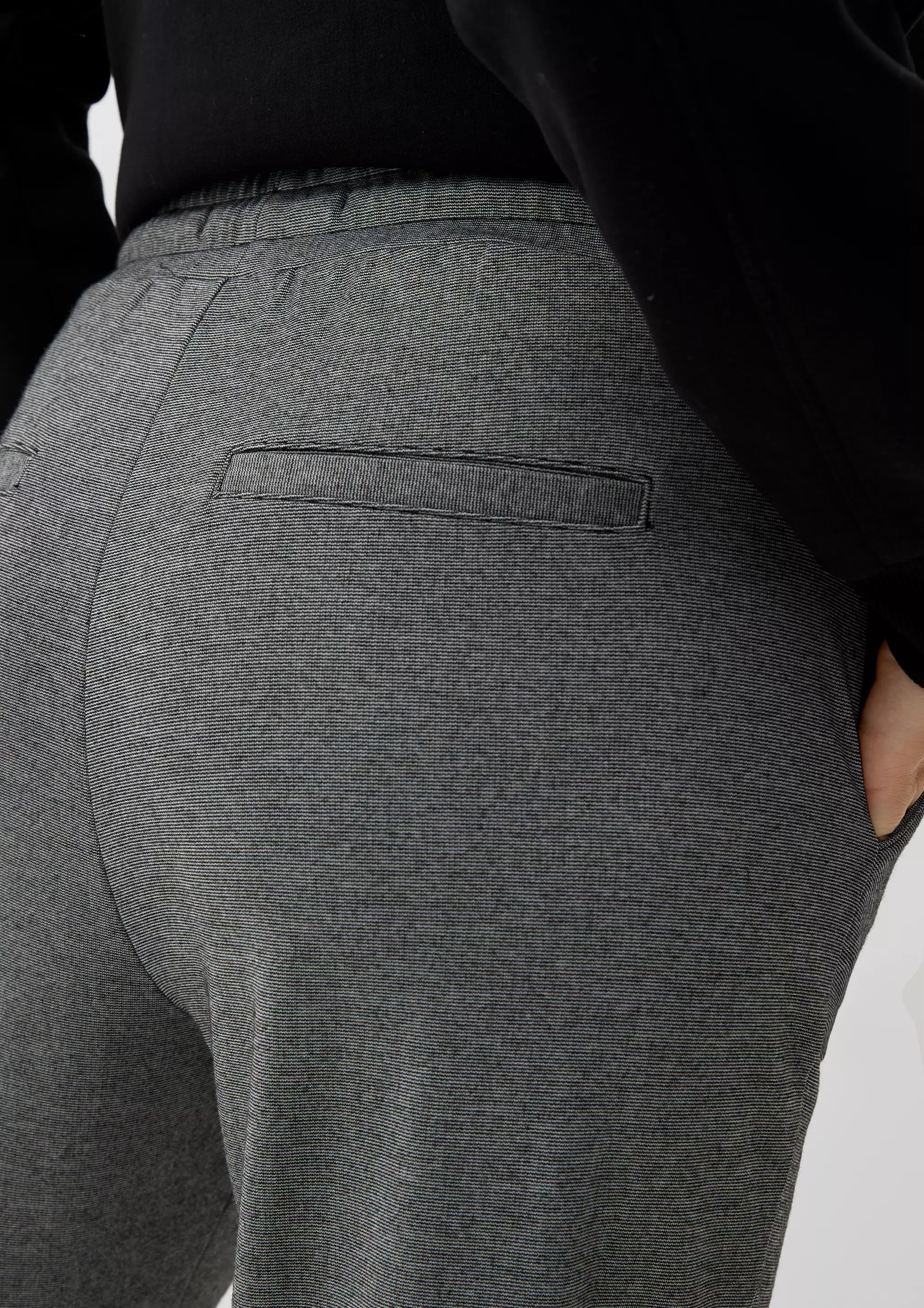 99W0