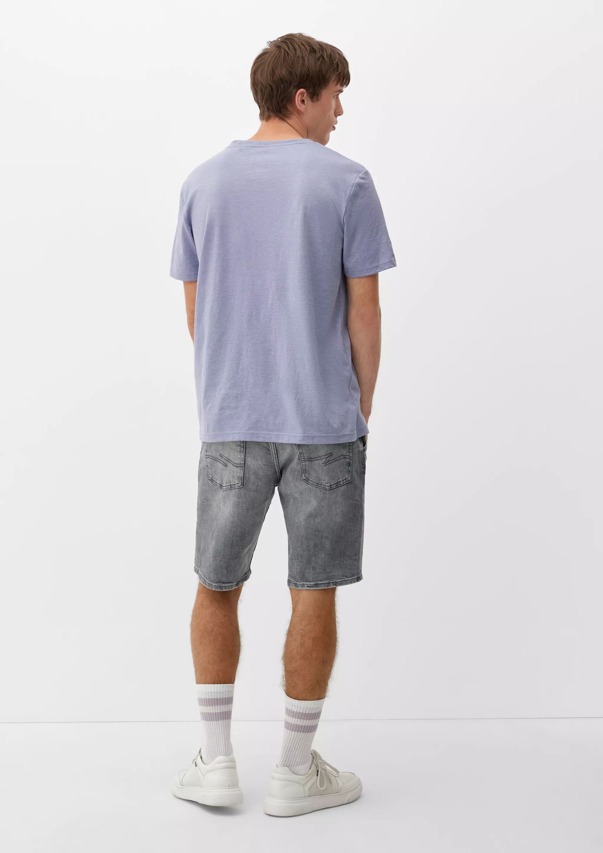 95Z2