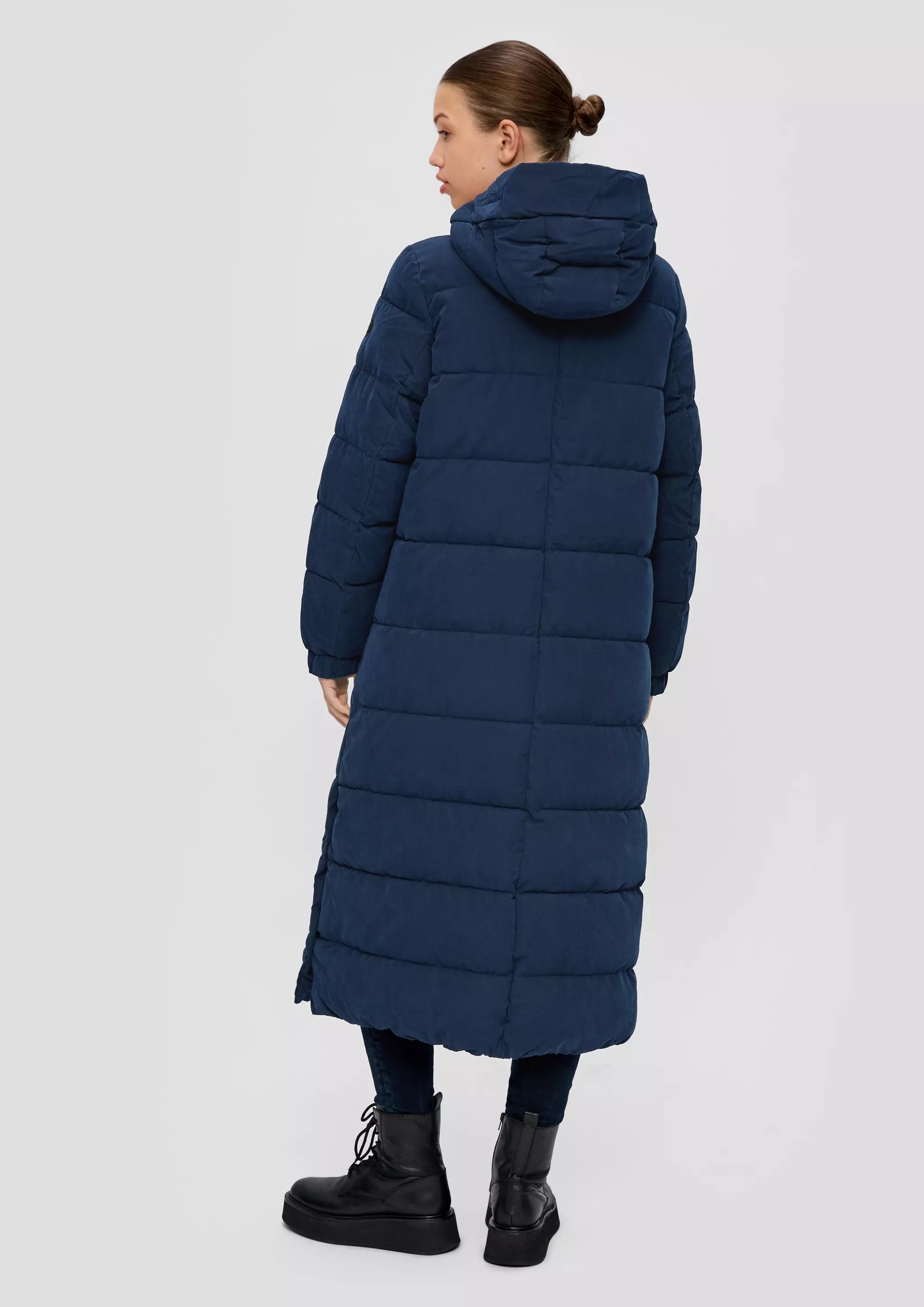 5952