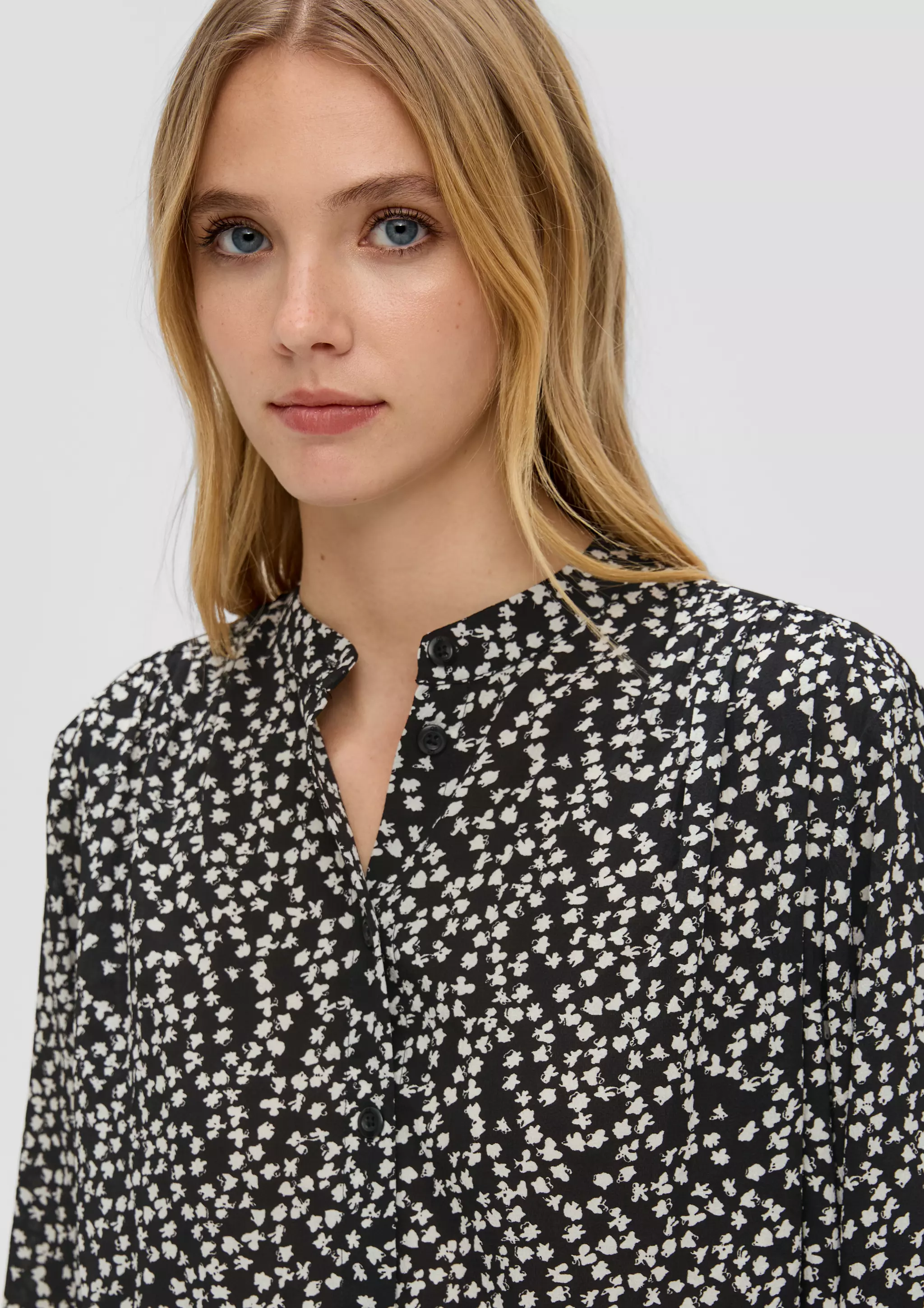 99A4
