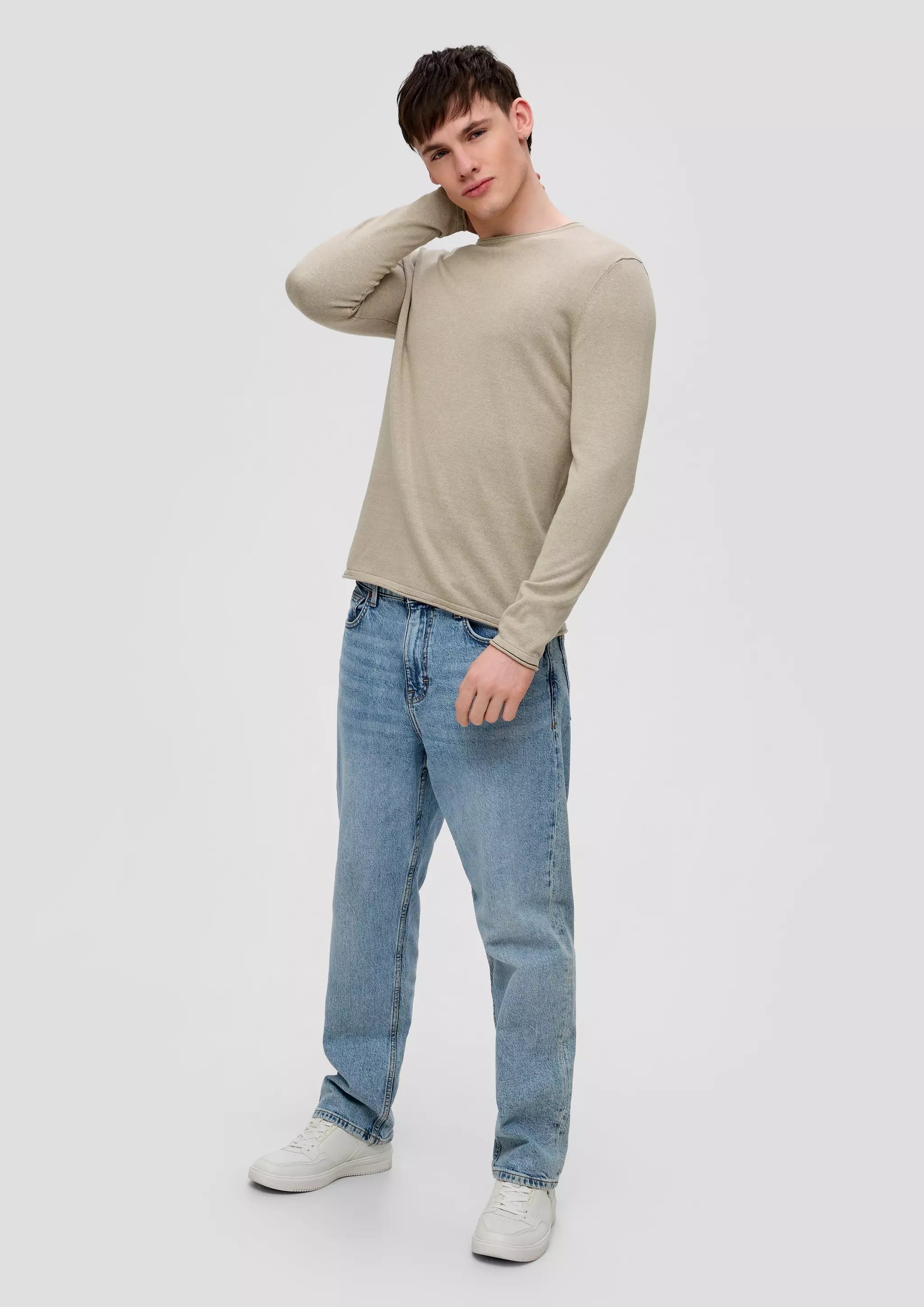 81W0