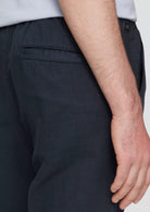 5884