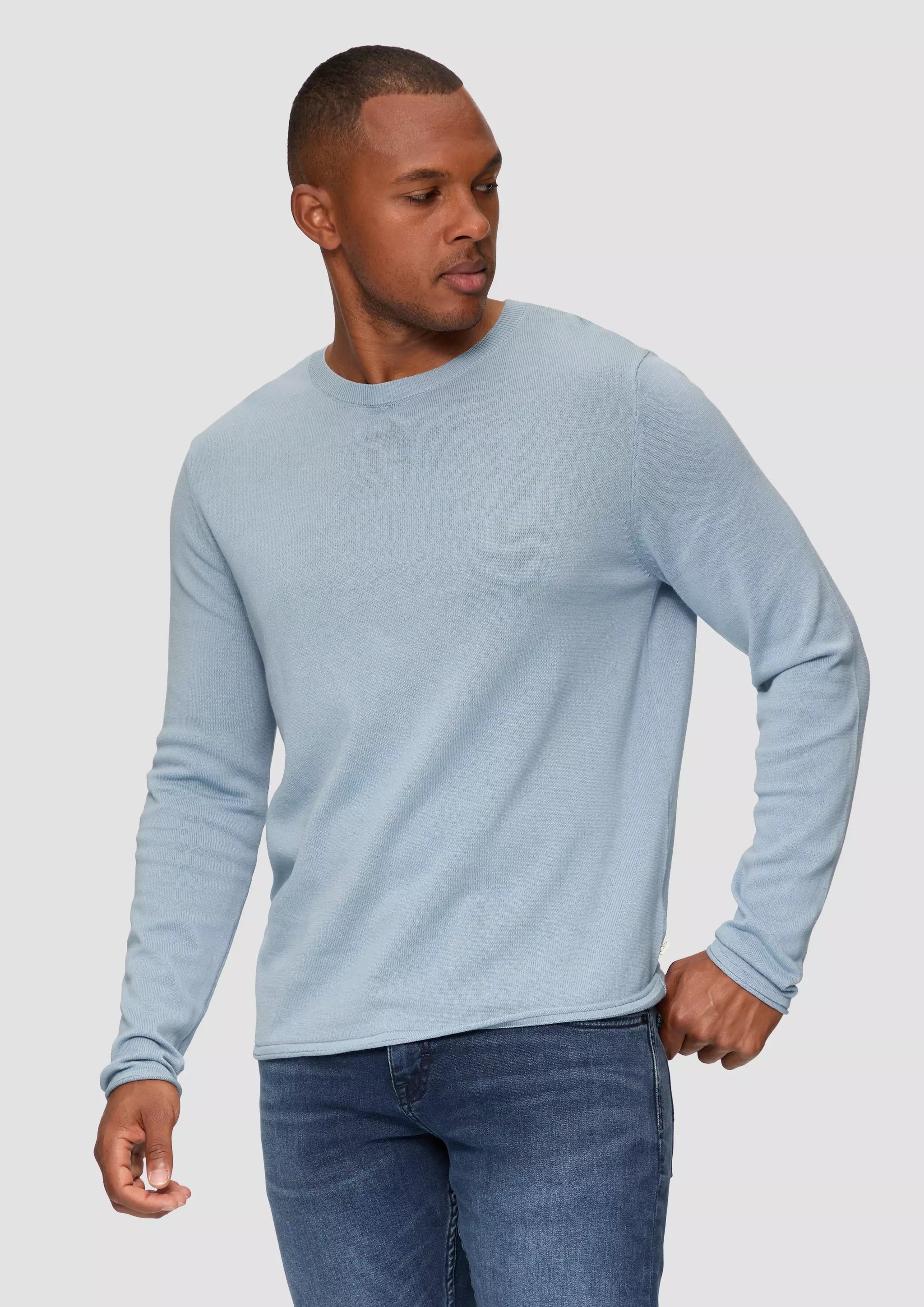 5233