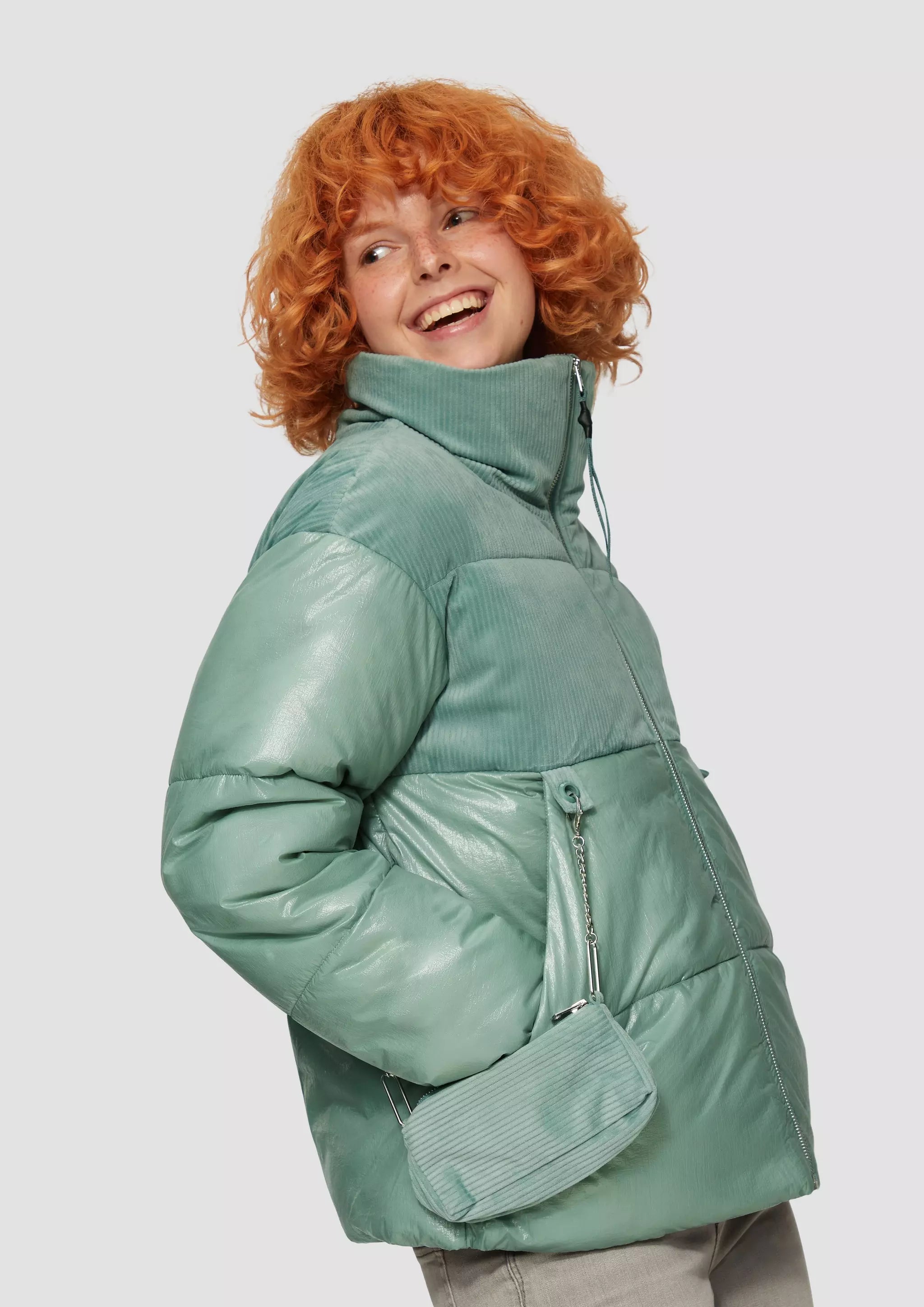 6575