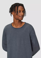 5883