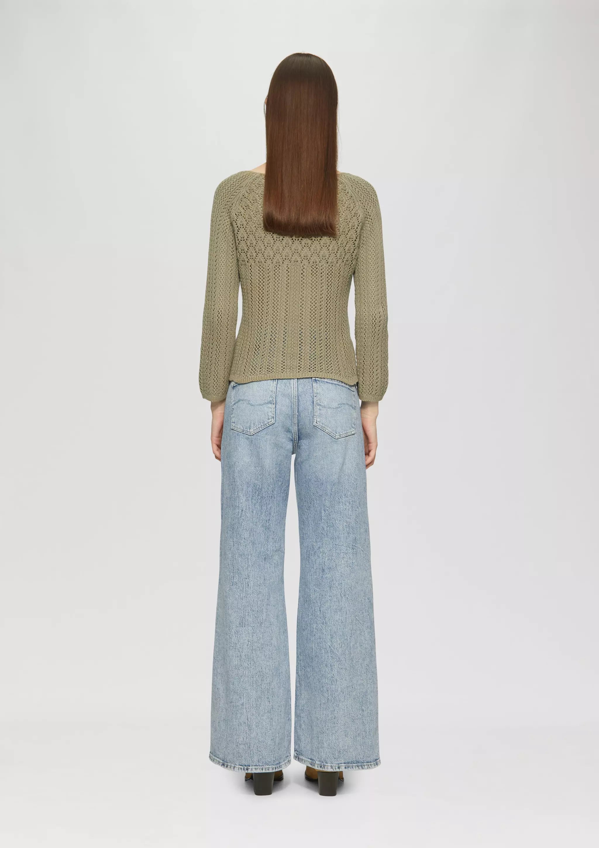 7854
