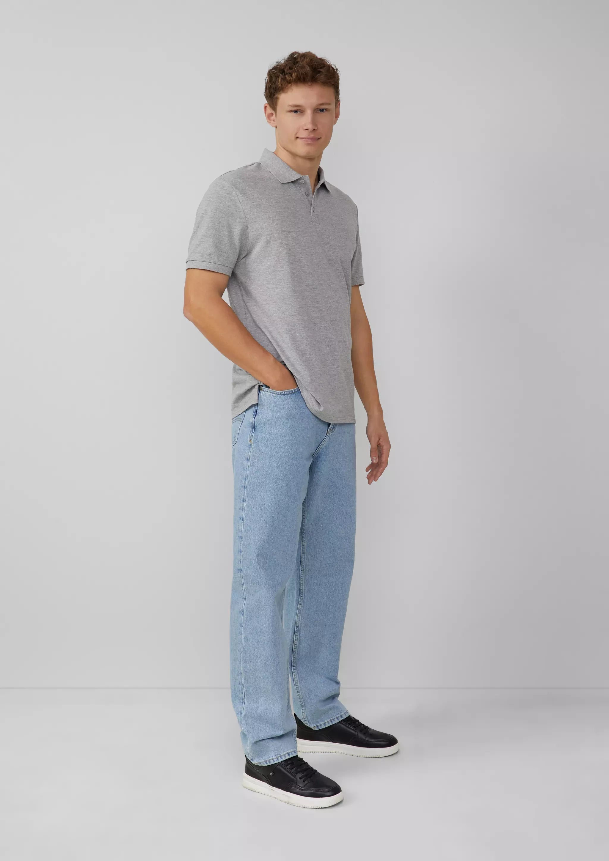 53Y4